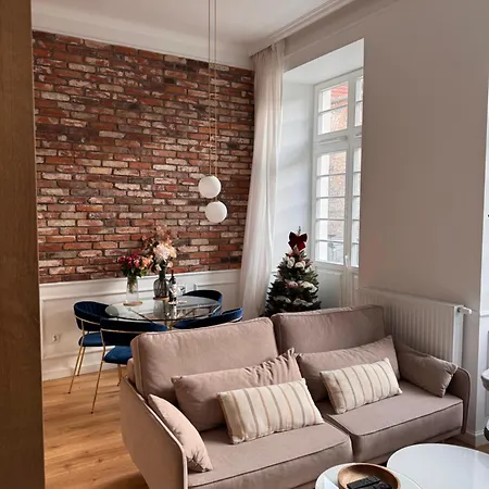 Przy Bulwarze فروتسواف