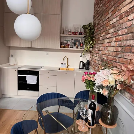 Przy Bulwarze * فروتسواف